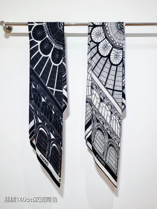Chanel 140X140cm 70%羊绒30%真丝 E081908